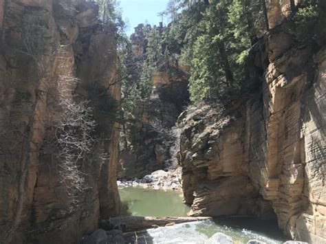 Rock Climbing In Lower Pumphouse Wash Northern Arizona