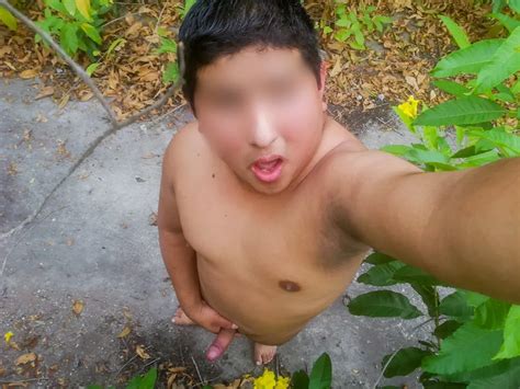 Selfiesnudes Al Aire Libre Excitado En La Calle 25 Pics Xhamster