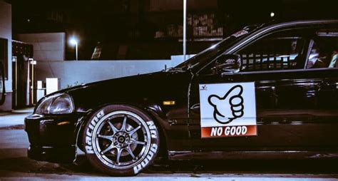 Japan’s No Good Racing Team: Bye Bye Police! | Low Offset