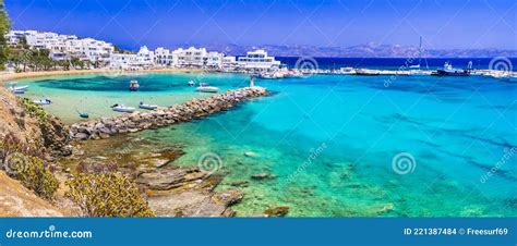 Melhores Praias Da Ilha Paros Ciclomotores Gregos Foto De Stock