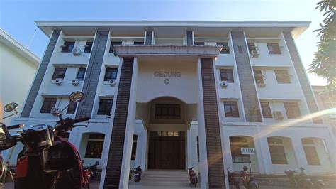 Potret Kondisi Gedung C Uin Alauddin Makassar Sekarang Alanbantik