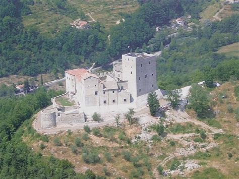 Castelliere Il Castello Di Marted Aprile