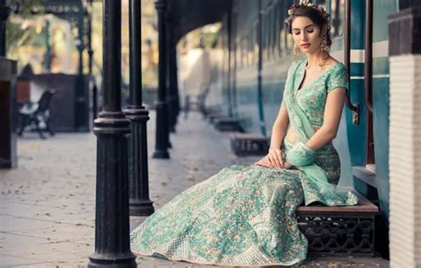 Обои girl hot sexy fashion eyes smile beautiful figure на телефон и рабочий стол раздел