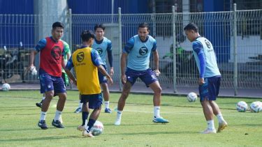 Pelatih Fisik Persib Bandung Manfaatkan Jeda Libur Kompetisi Dengan Gim