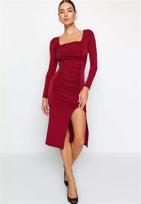 Buy Trendyol Pleated Midi Stretch Knit Dress Online Zalora Malaysia