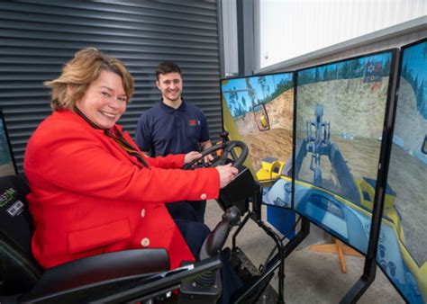 Michelle Thomson Msp Visits The Port Of Grangemouth To Mark Scottish