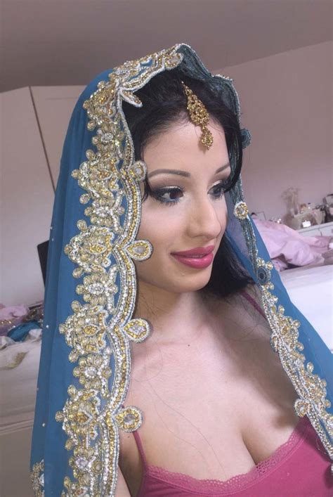 Stunning British Paki Babe Mega Collection Sexy Desi Beauties