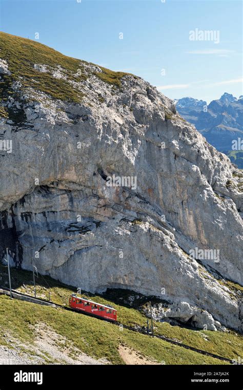 Pilatus Zahnradbahn Alpnachstad Luzern Schweiz Stockfotografie Alamy