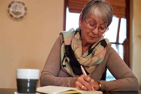 4 Benefits Of Writing And Journaling For Seniors