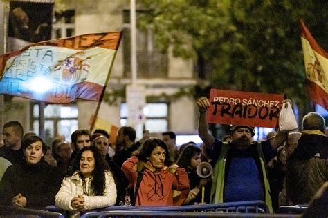 Decimos Ptima Protesta Contra S Nchez En La Sede Del Psoe En Ferraz