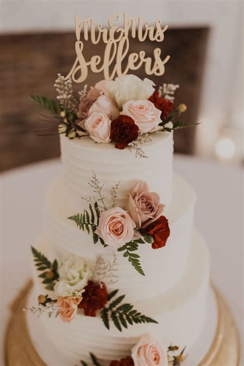 Romantic Blush Burgundy Cake Flowers Wedding Cake Burgundy Flowers