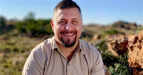 TV With Thinus KykNETs Gay Boer Soek N Vrou Farmer Damian Says Hes