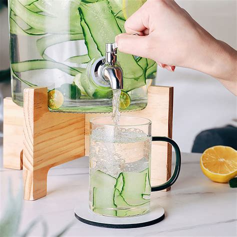 Cold Water Pitcher With Spout - Glass - ApolloBox