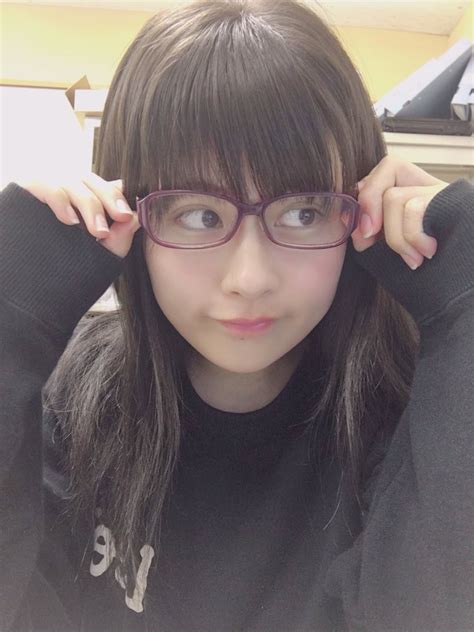 Mặt biến dạng vì mọc răng khôn hot girl Nhật Bản khiến fan vừa thương