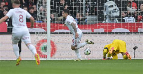 Football Ligue Brest S Impose Rennes Apr S Un Match Fou Et