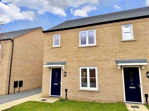 3 Bed End Terrace House For Sale In Wales Drive Gamlingay Sandy Sg19