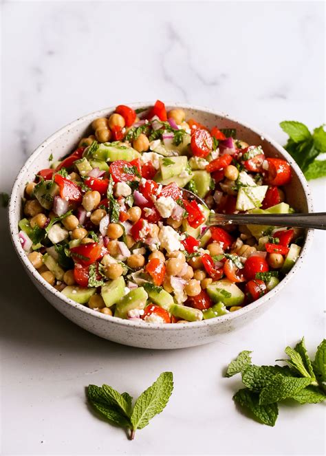 Mediterranean Chickpea Salad Wholesomelicious