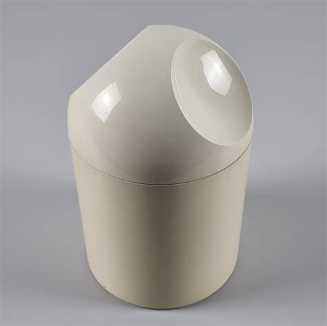 Vintage Space Age Beige Plastic Container Bin By Makio Hasuike For Gedy