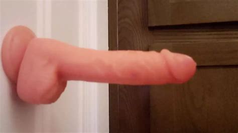 Dildo lutschen aus nächster Nähe xHamster