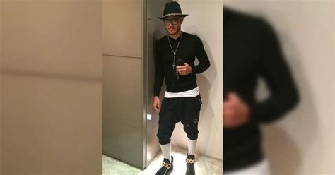 El Osado Look Del Marido De Wanda Nara Infobae