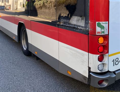 St Gallen Mercedes Fahrer Nach Unfall Mit Bus Abgehauen