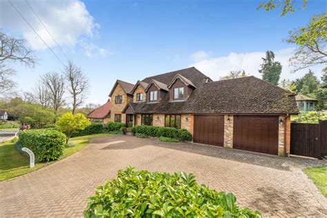 South Park Gerrards Cross Buckinghamshire Sl9 5 Bedroom Detached