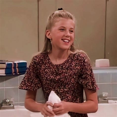 Stephanie Tanner Season 7