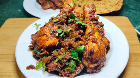 Chicken Bhuna Masala Desi Chicken Bhuna Chicken Fry Youtube