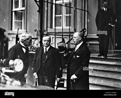 James Ramsay Macdonald Arthur Henderson And Horace Rumbold 1931 Stock