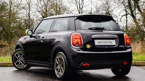 Why the MINI E is the Best Small Electric Car To Buy | Dick Lovett