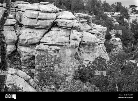 Rock formations at Garden of the Gods State Park, Southern Illinois ...