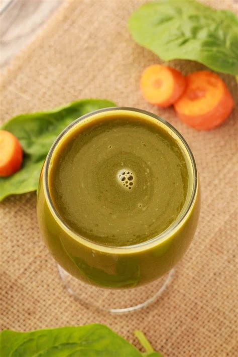 Easy 3-Ingredient Green Juice - Loving It Vegan