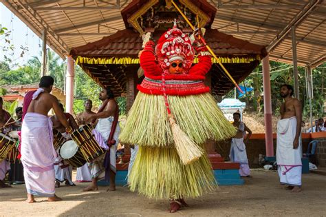 The Complete Guide To Theyyam In Kerala, India - Lost With Purpose