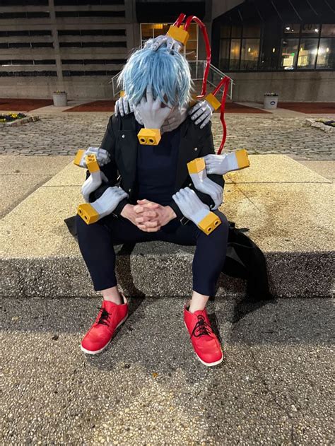 A My Hero Academia cosplay brings Shigaraki, leader of League of ...