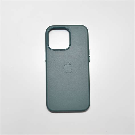 Чехол кожаный MagSafe для iPhone 13 Pro / Анимация NFC / Leather Case ...