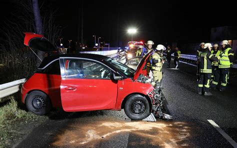 Unfall In Rh Ndorf Frau Bei Unfall Schwer Verletzt