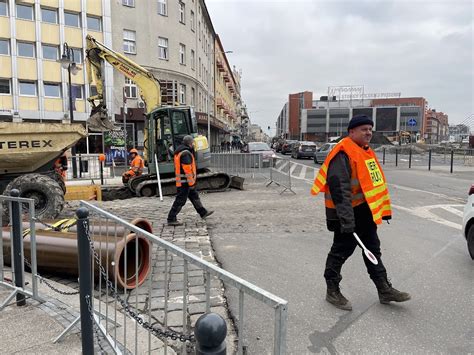 Uwaga kierowcy Uwaga piesi Wahadło w centrum Opola Opowiecie info