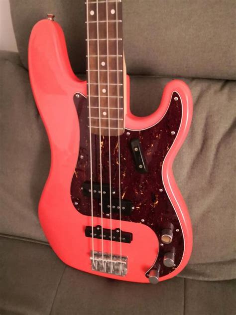 Squier Fender Affinity Precision Bass Race Red Deluxe