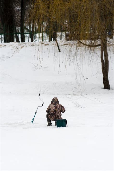 Fisherman in the Winter on the Ice Fishing Stock Image - Image of hobby, fishing: 139621293