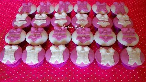 BOLOS ARTÍSTICOS ANDRÉA ROCHA Bolos Decorados Porto Alegre RS Cupcakes Chá de Lingerie