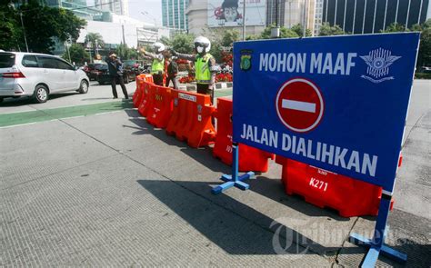 Rekayasa Lalu Lintas Di Bunderan Senayan Saat Ktt Asean Jakarta Foto