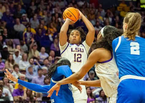 Lsu Women S Basketball To Play In Aneesah Morrow S Hometown At Illinois Chicago This Year