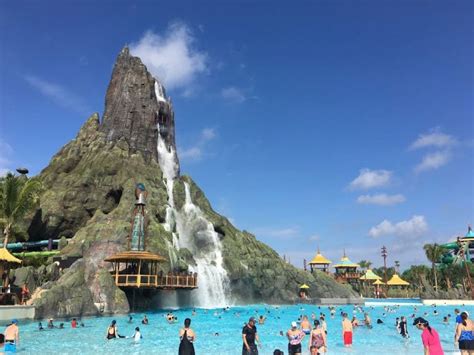 Best Water Parks In Orlando Amazing Hotel Pools Hoptraveler