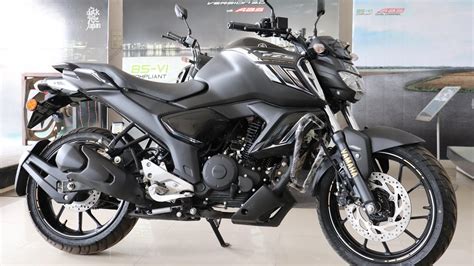 Yamaha Fzs V Dark Knight Detailed Review Bluetooth New