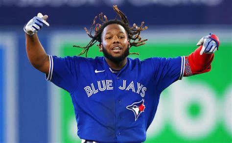 Mlb Noticias Mensaje Vladdy Jr Rafael Devers Firma Red Sox