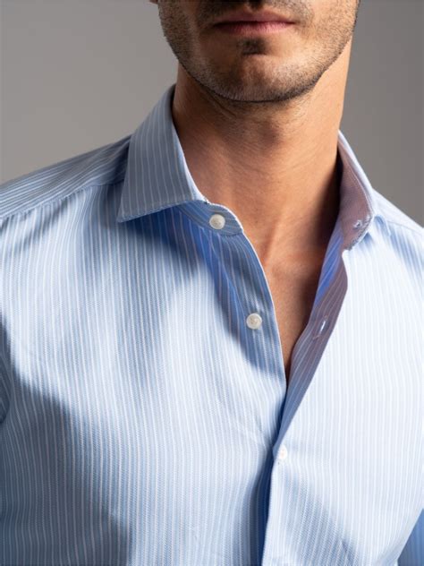 Camicia Uomo In Tessuto Twill Micro Spina Pesce Collo Semi Francese