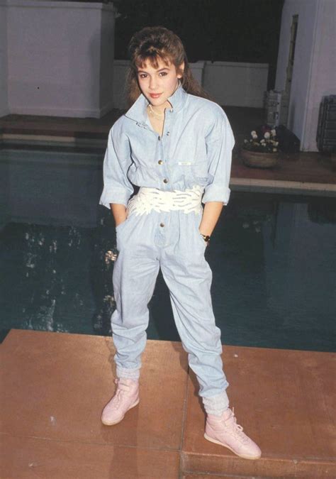 Alyssa Milano Photo Gallery 80s And 90s Fashion 80s Fashion 1980s