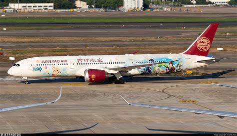 B R Boeing Dreamliner Juneyao Airlines Vincent Ling