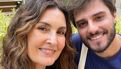 Fátima Bernardes posta foto sobrinho de William Bonner e ganha