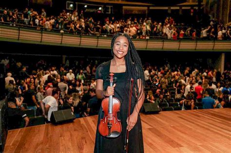 Aluna Da Orquestra Jovem Ramacrisna Aprovada Em Lugar Na Ufmg